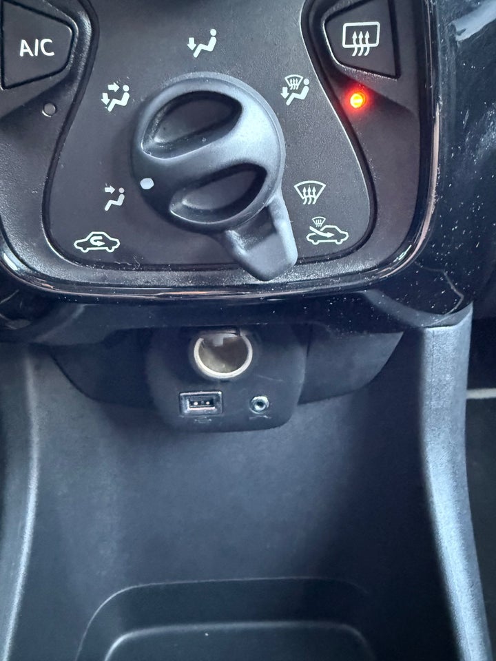 Toyota Aygo 1,0 VVT-i x-cellence 5d