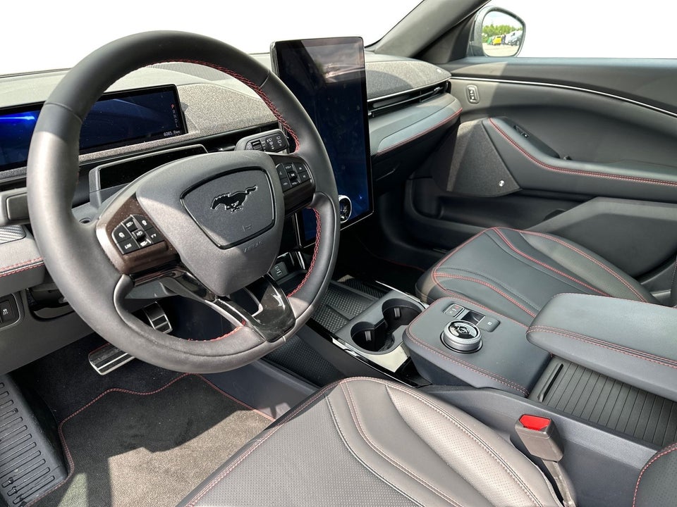 Ford Mustang Mach-E 75 Standard Range AWD 5d