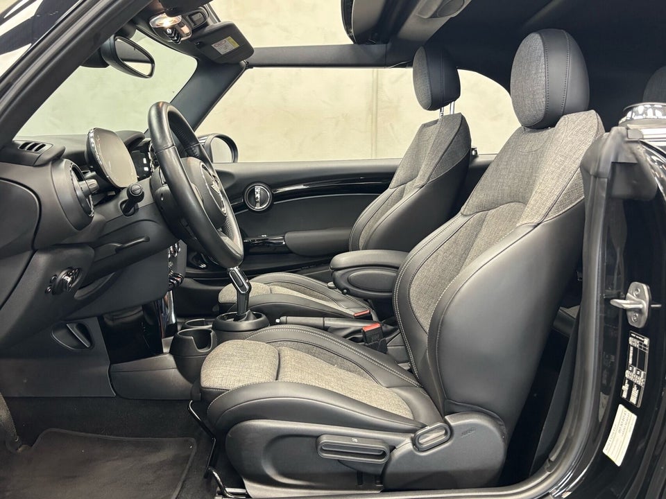 MINI Cooper 1,5 Essential Cabriolet aut. 2d