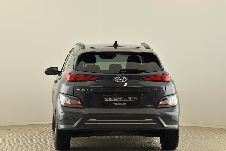 Hyundai Kona 64 EV Essential 5d