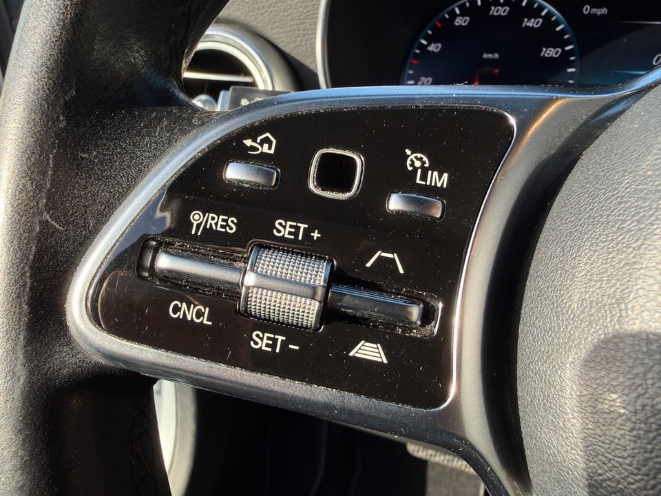 Mercedes GLC300 de 2,0 aut. 4Matic 5d