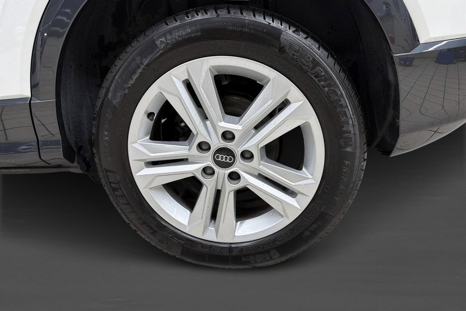 Audi Q2 35 TFSi Prestige S-tr. 5d