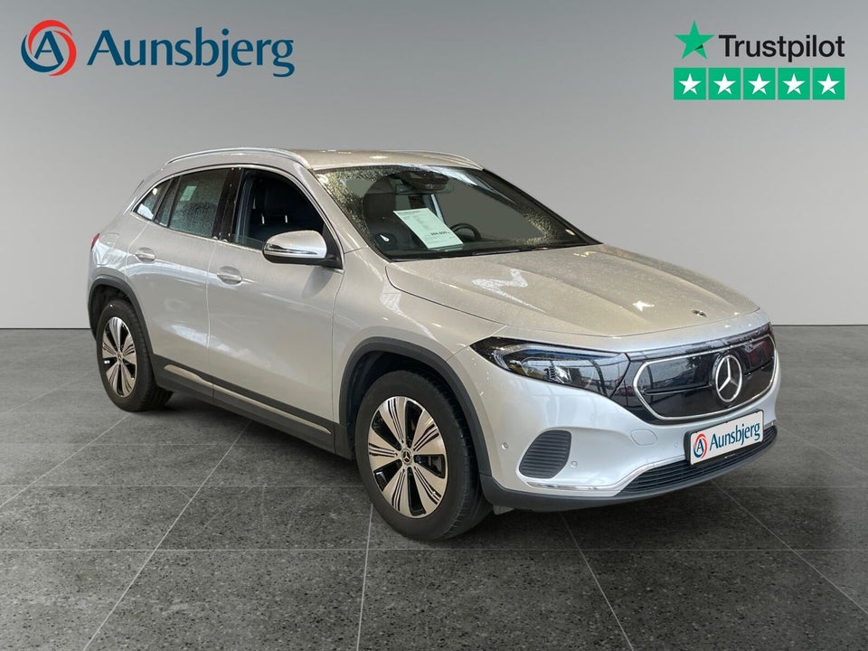 Mercedes EQA300 Progressive 4Matic 5d
