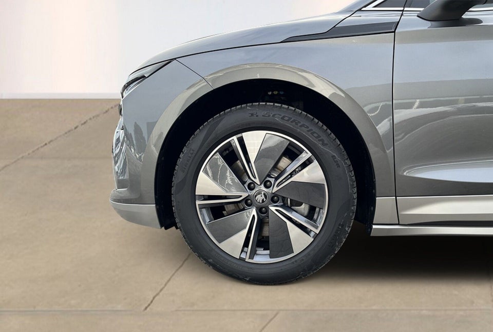 Skoda Enyaq 85 iV Loft 5d