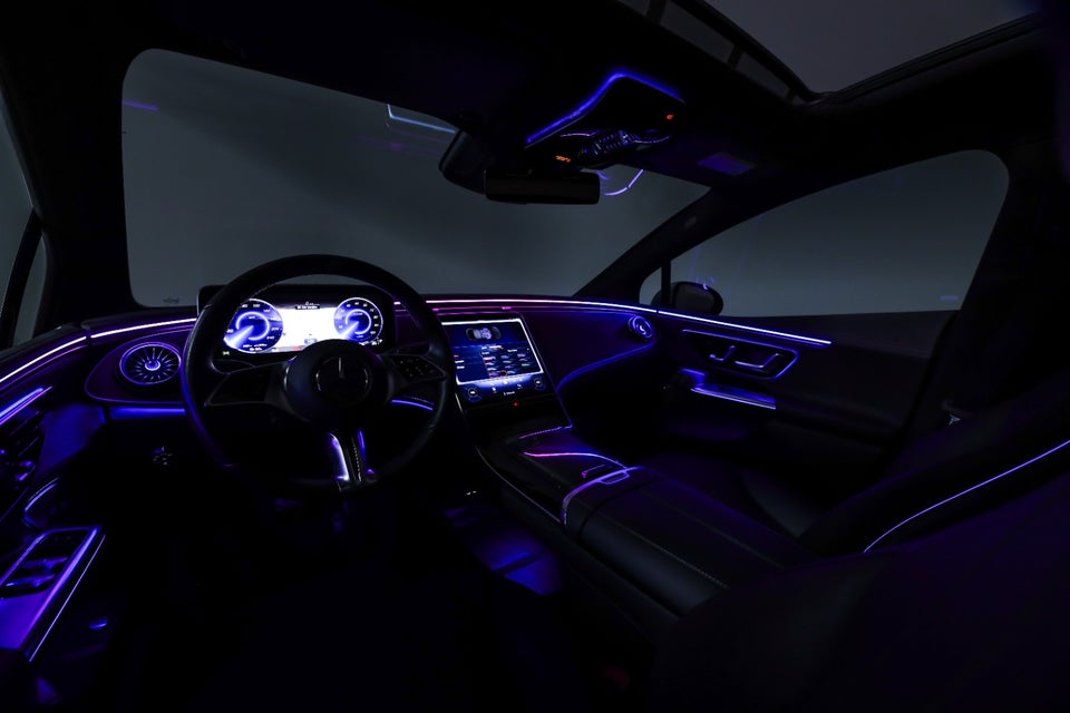 Mercedes EQE350 Electric Art 4d