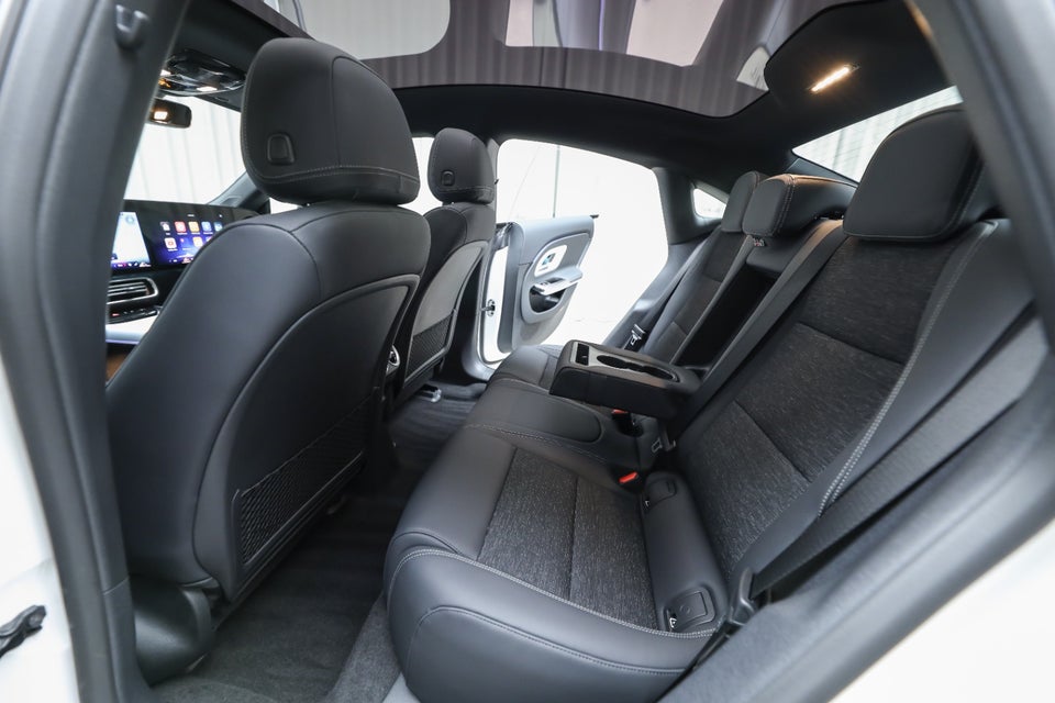 Mercedes CLA250+ EQ Progressive Premium 4d