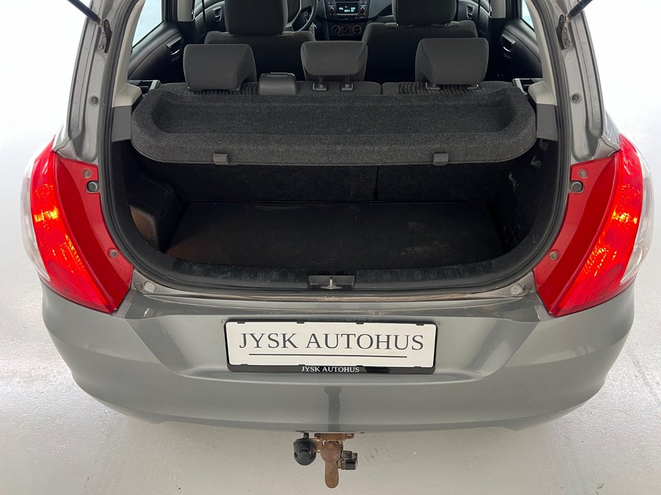 Suzuki Swift 1,2 Young 5d