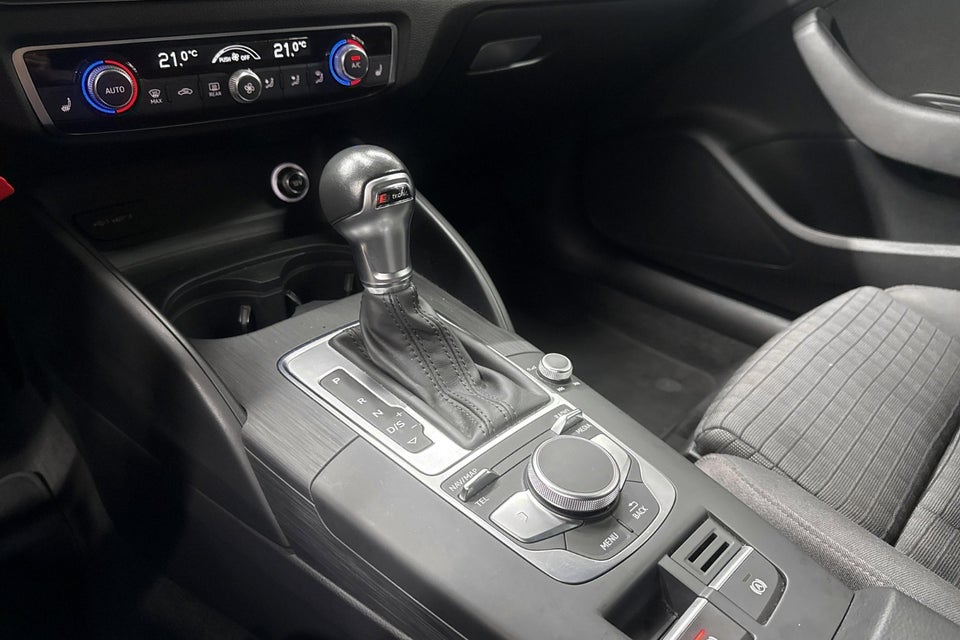 Audi A3 35 TFSi Limited plus Sportback S-tr. 5d
