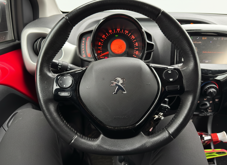 Peugeot 108 1,0 e-VTi 69 Allure 5d