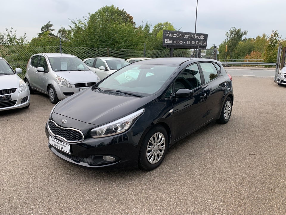 Kia Ceed 1,4 CVVT Style 5d