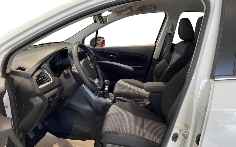 Suzuki S-Cross 1,4 mHybrid Active 5d