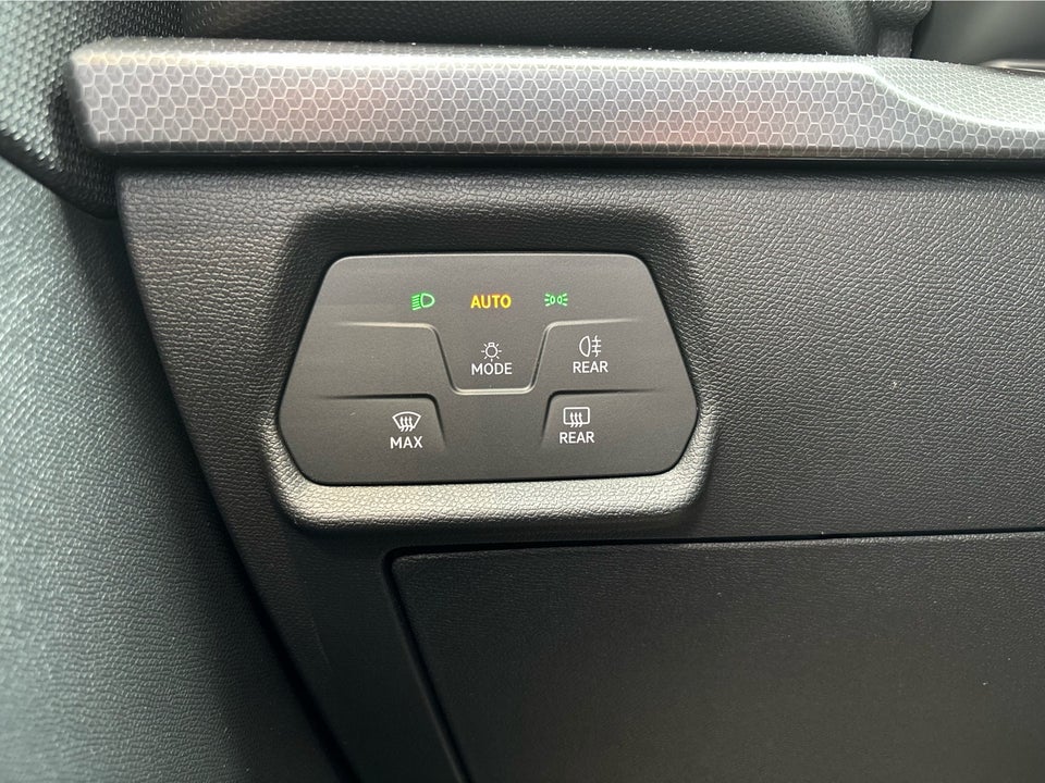 Seat Leon 1,0 eTSi 110 Style Sportstourer DSG 5d