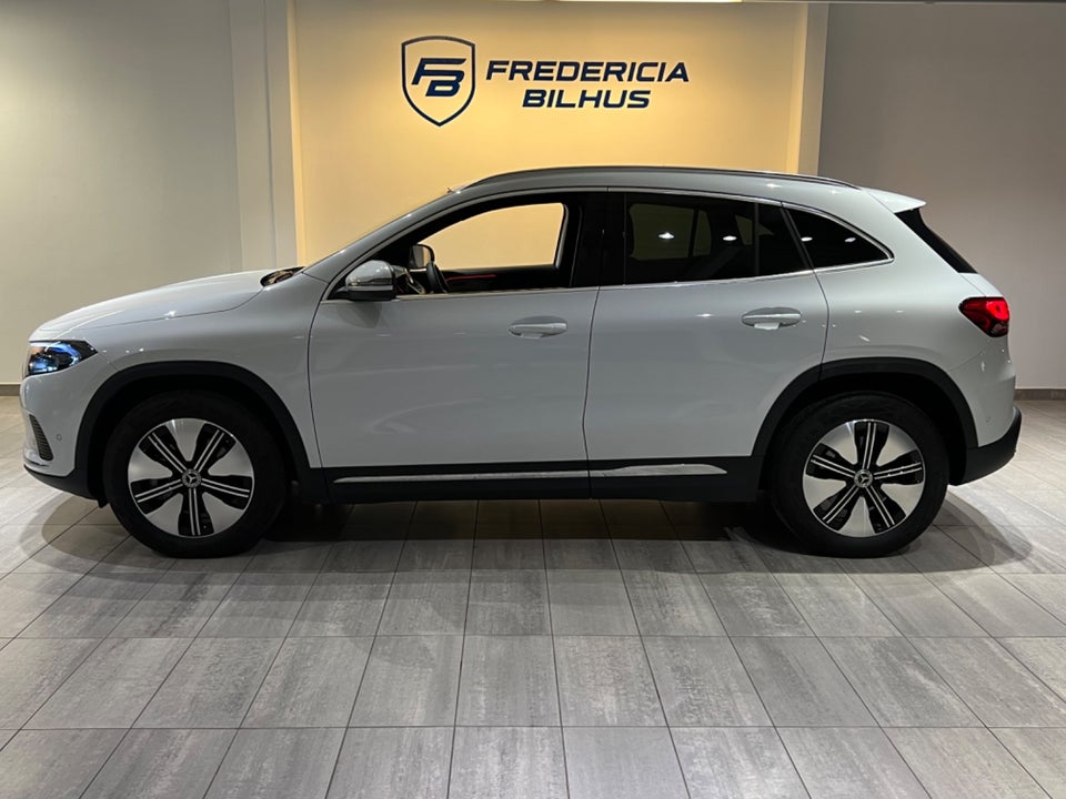 Mercedes EQA250 Progressive 5d