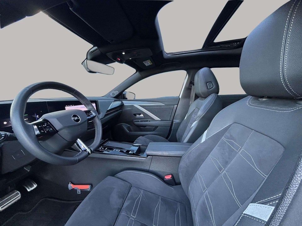 Opel Astra-e 54 Ultimate 5d