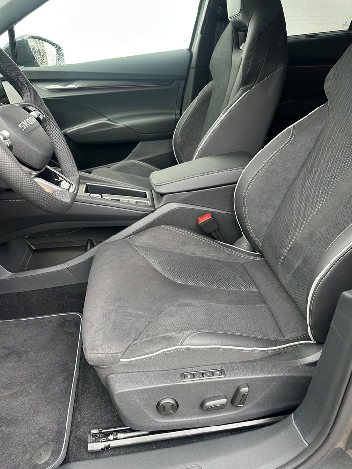 Skoda Enyaq 85 iV Sportline Maxx 5d