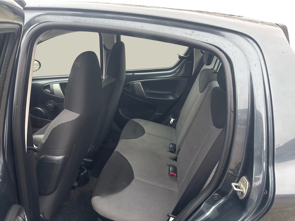 Toyota Aygo 1,0 VVT-i T2 5d