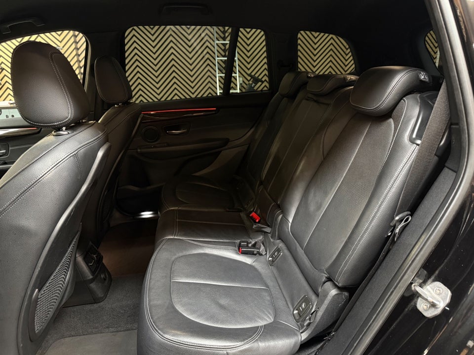 BMW 218d 2,0 Gran Tourer Luxury Line aut. 7prs 5d