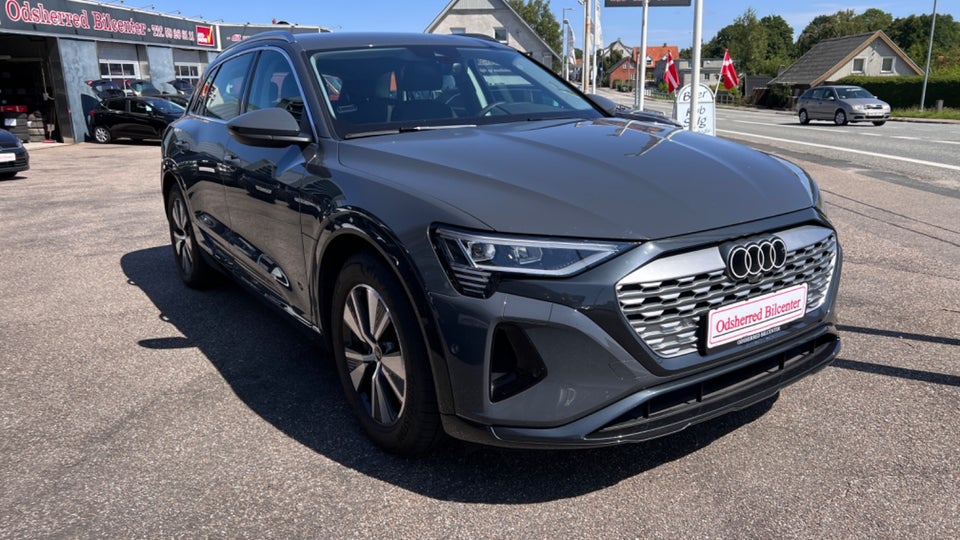 Audi Q8 e-tron 55 Prestige quattro 5d