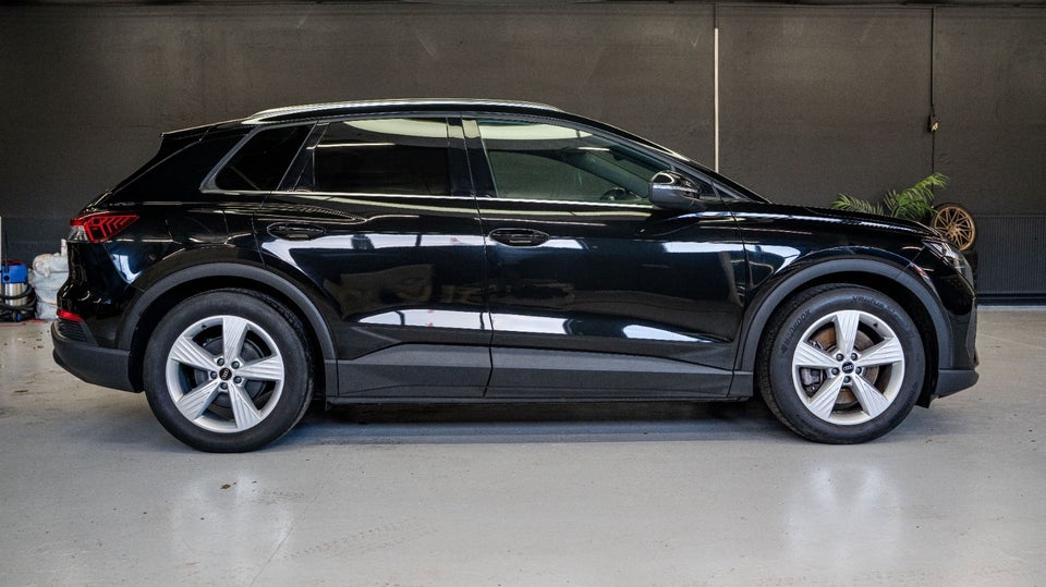 Audi Q4 e-tron 40  5d