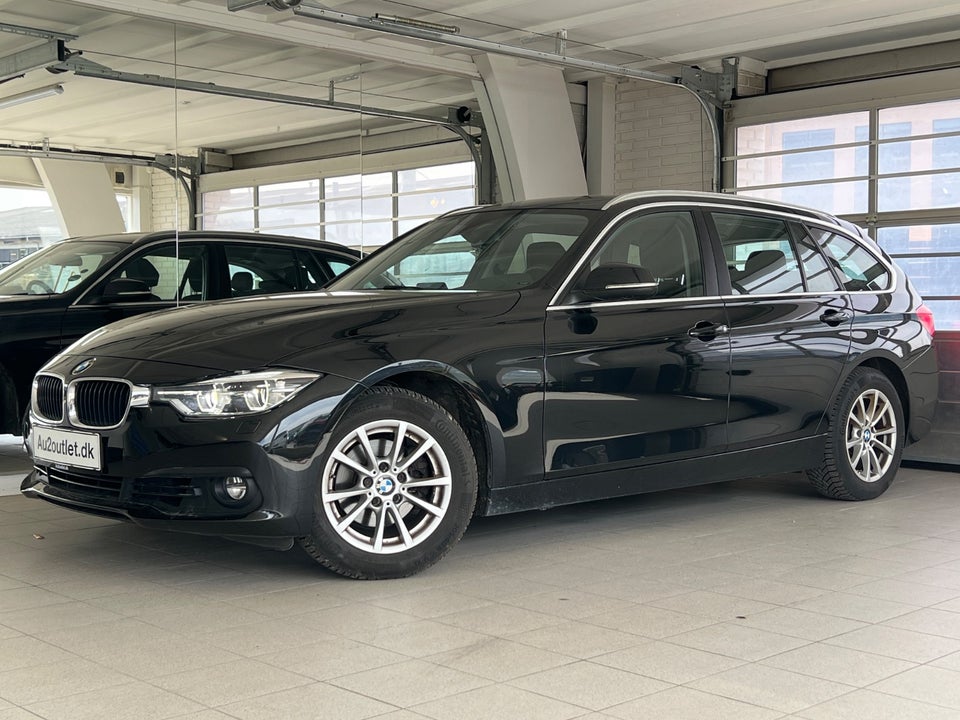 BMW 320i 2,0 Touring aut. 5d