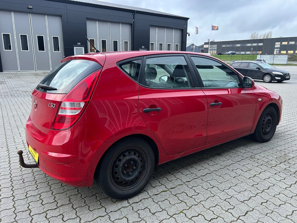 Hyundai i30 1,4 CVVT 109 Classic Sun 5d