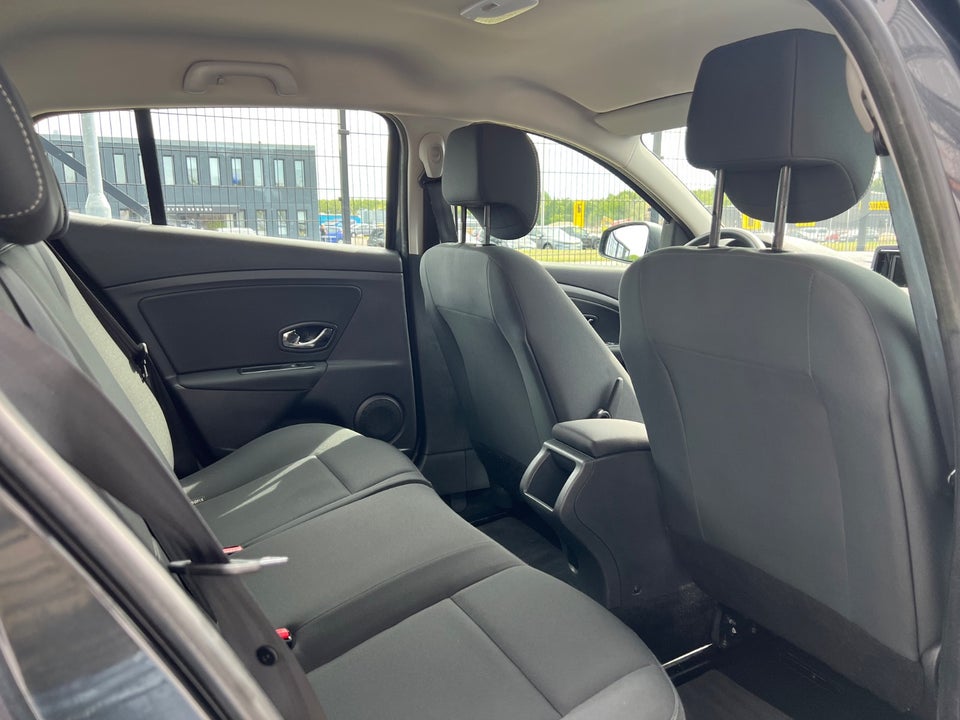 Renault Megane III 1,2 TCe 115 Expression 5d