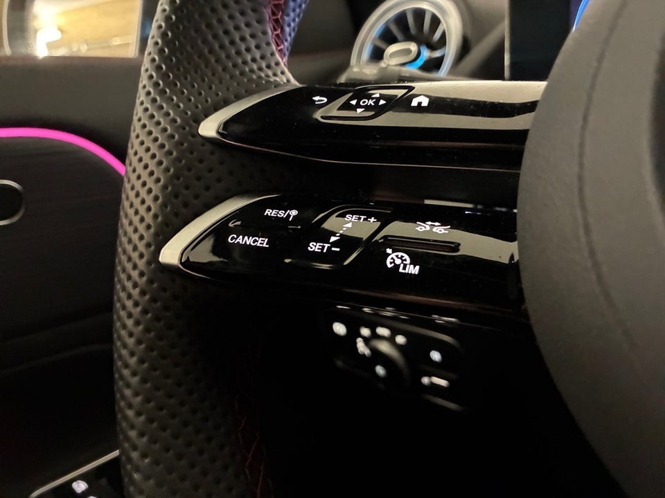 Mercedes EQA350 AMG Line 4Matic 5d