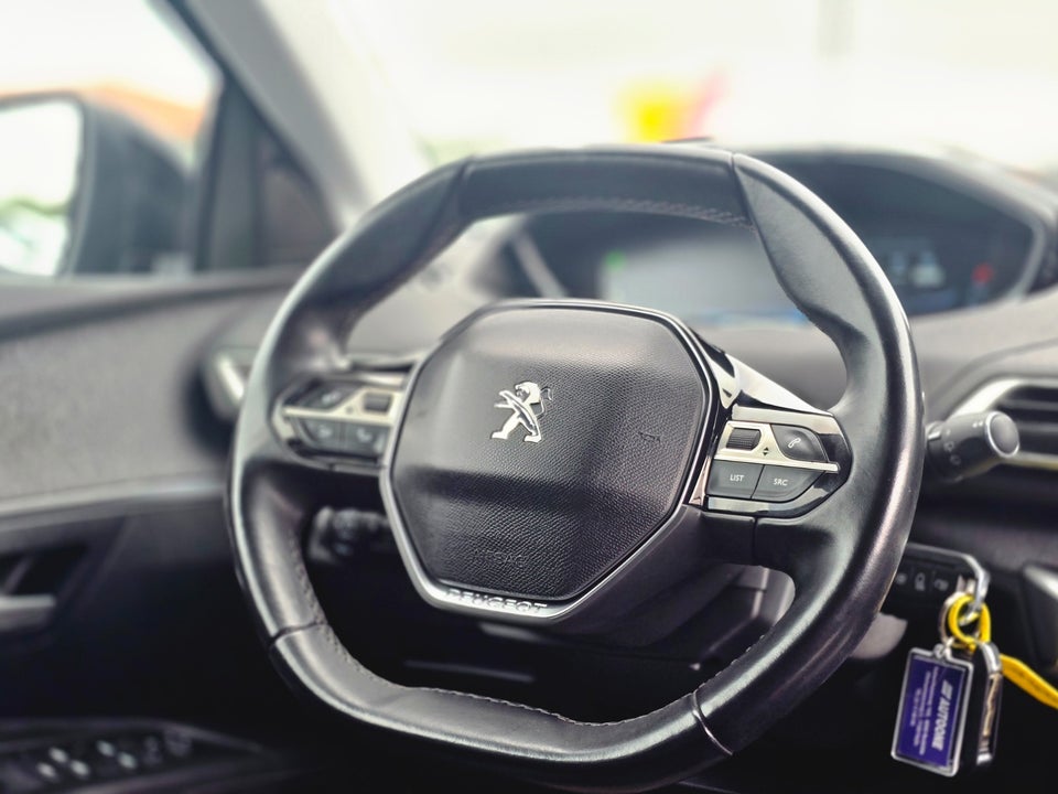 Peugeot 3008 2,0 BlueHDi 150 Allure 5d