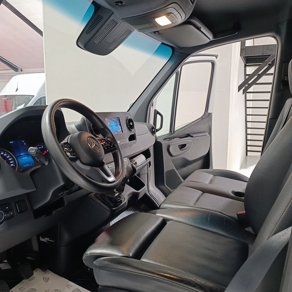 Mercedes Sprinter 516 2,2 CDi A3 Chassis RWD 2d