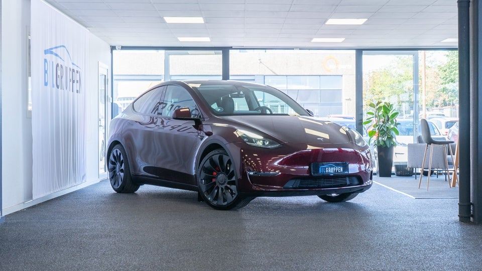 Tesla Model Y Performance AWD 5d