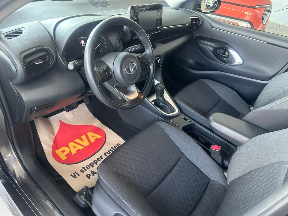 Toyota Yaris 1,5 Hybrid Essential Comfort e-CVT 5d