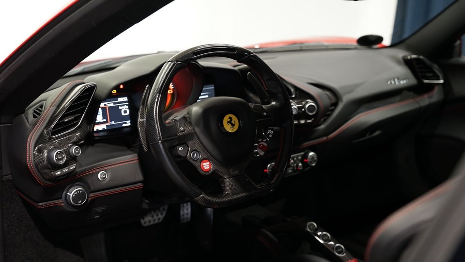 Ferrari 488 Spider 3,9 DCT 2d