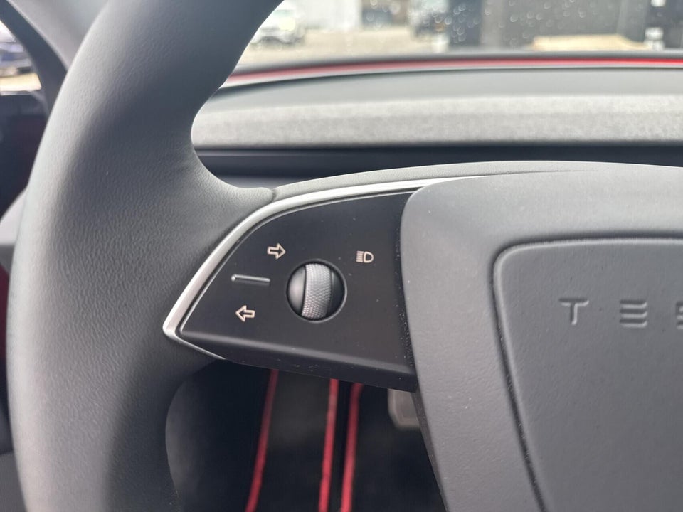 Tesla Model 3 RWD 4d