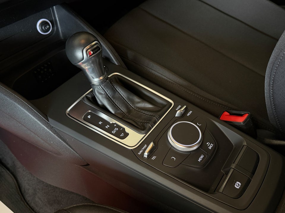 Audi Q2 30 TFSi S-tr. 5d