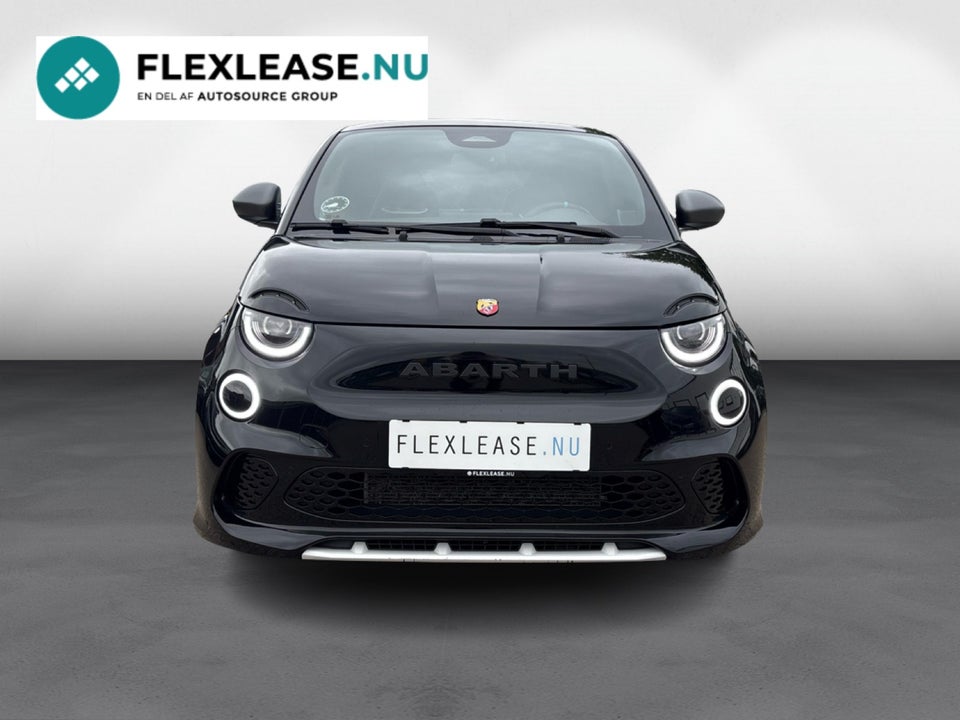 Abarth 500e Scorpionissima 3d