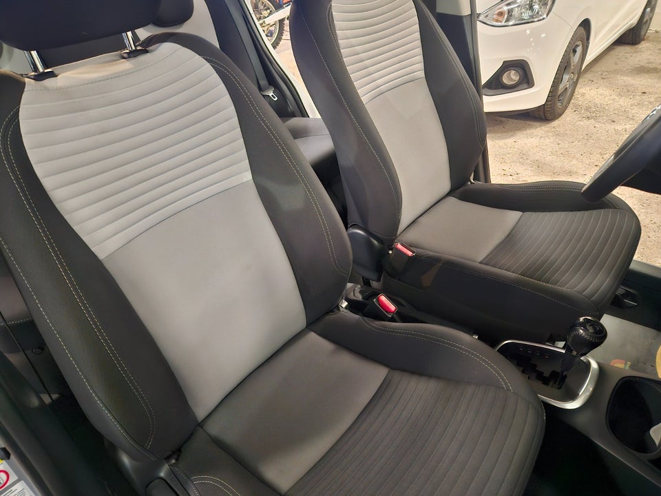 Toyota Yaris 1,5 Hybrid H2 e-CVT 5d