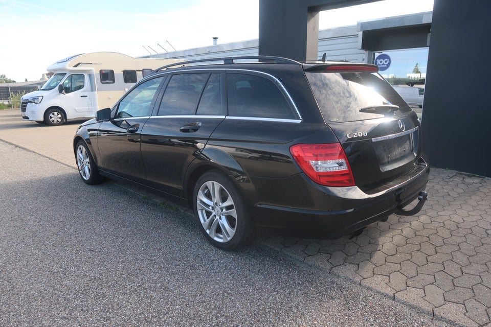 Mercedes C200 2,2 CDi Avantgarde stc. BE 5d