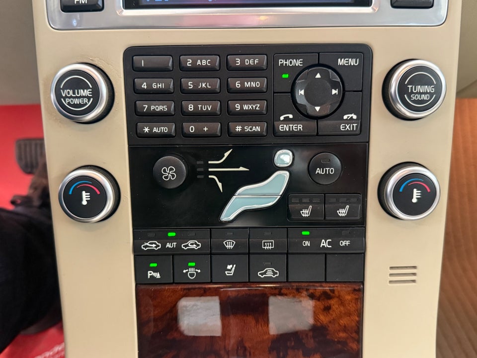 Volvo S80 2,5 T Momentum aut. 4d