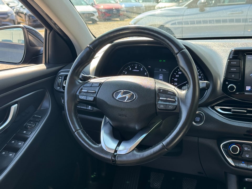 Hyundai i30 1,0 T-GDi Essential stc. 5d