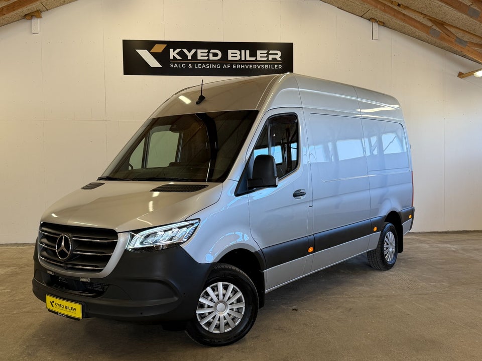 Mercedes Sprinter 319 2,0 CDi A2 Kassevogn aut. RWD