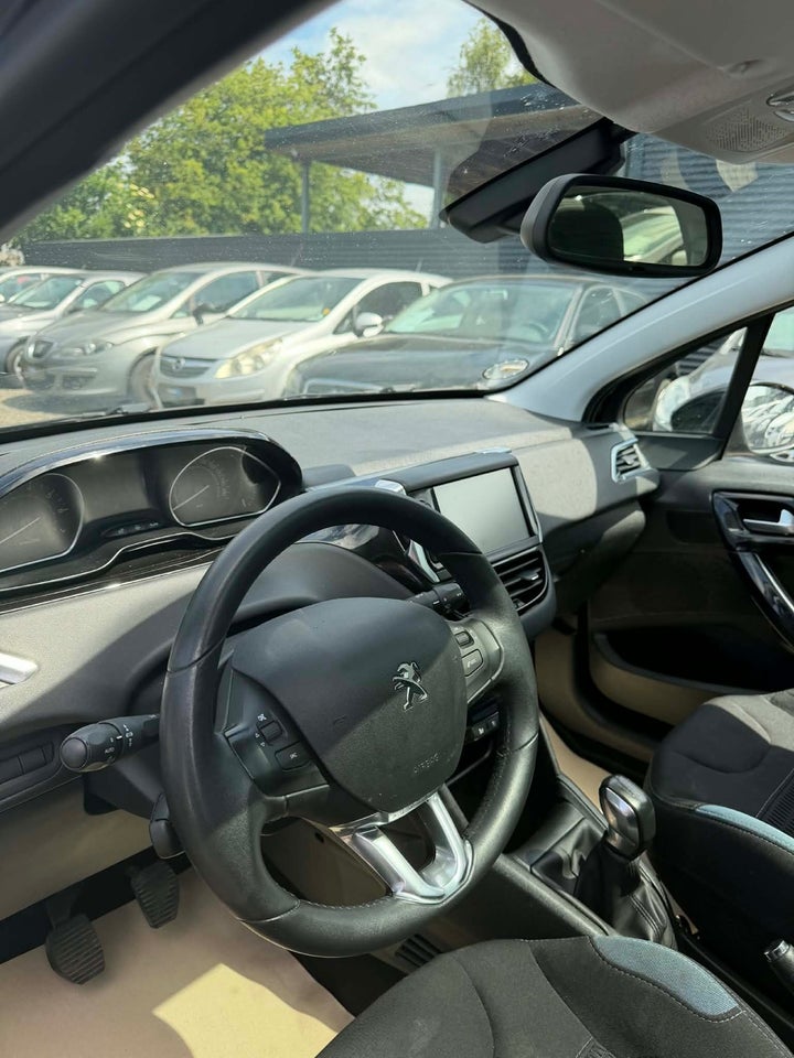 Peugeot 208 1,2 VTi Active 5d