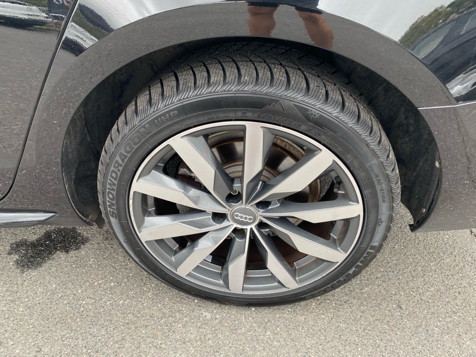 Audi A4 40 TDi Sport Prestige Selection Tour Avant S-tr. 5d