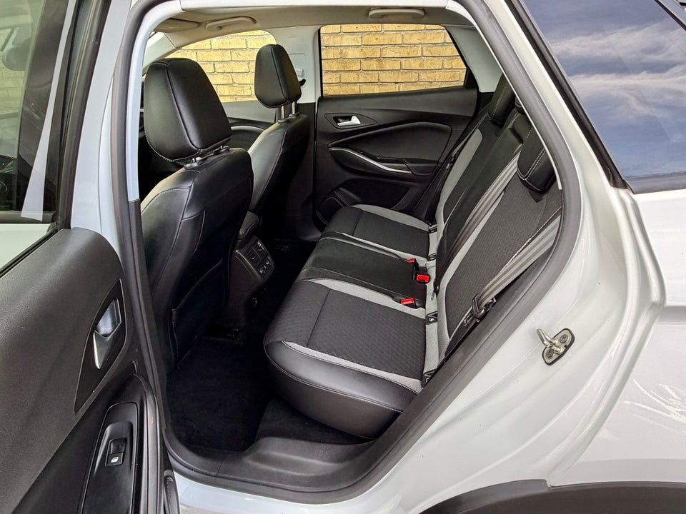 Opel Grandland X 1,2 T 130 Exclusive 5d