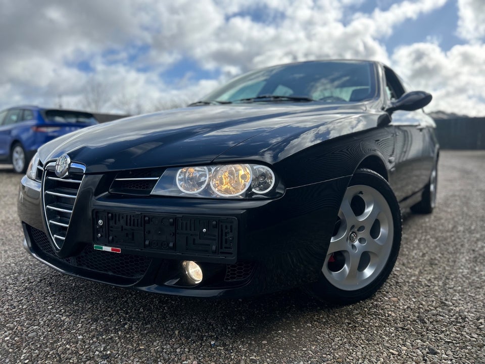 Alfa Romeo 156 2,0 JTS 4d