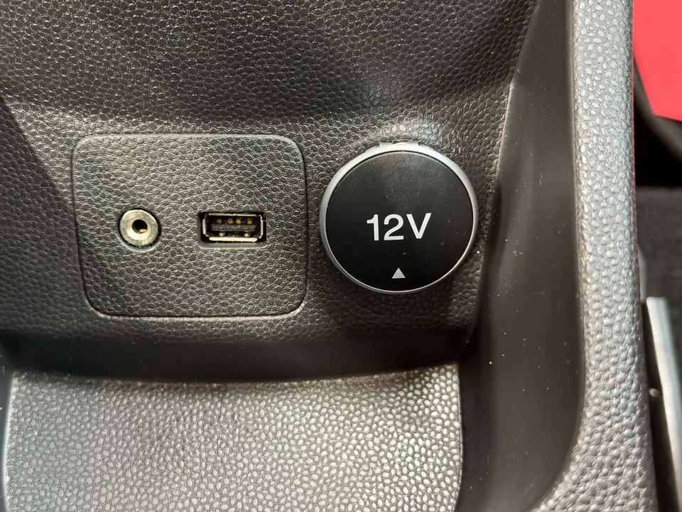 Ford Fiesta 1,0 SCTi 100 Titanium aut. 5d