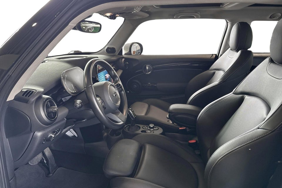 MINI Cooper SE Edition Premium Plus 3d