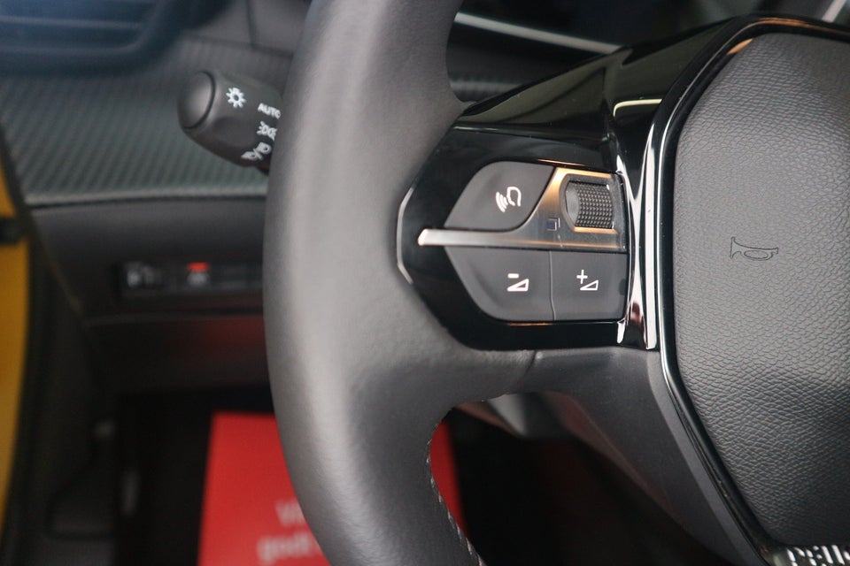 Peugeot e-208 50 Allure 5d