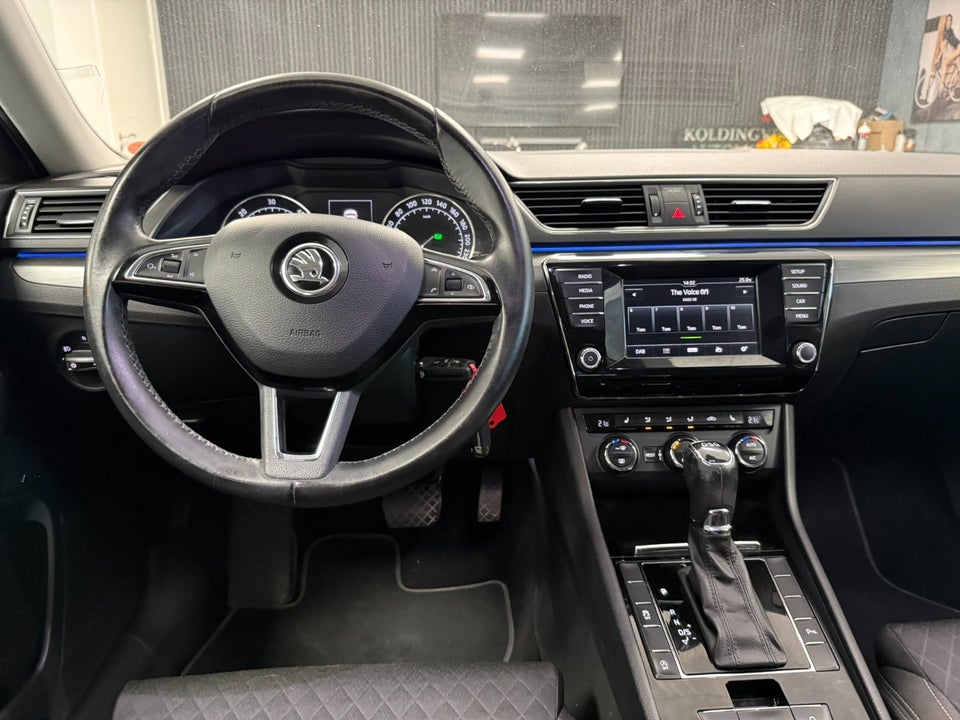 Skoda Superb 2,0 TDi 190 Ambition Combi DSG 5d
