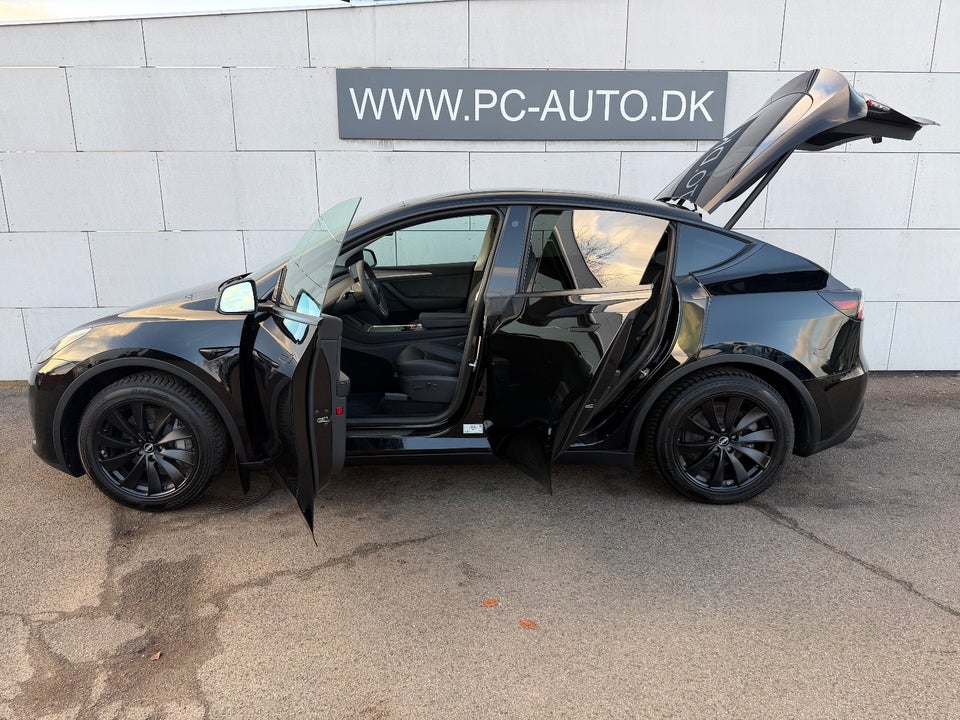 Tesla Model Y RWD 5d
