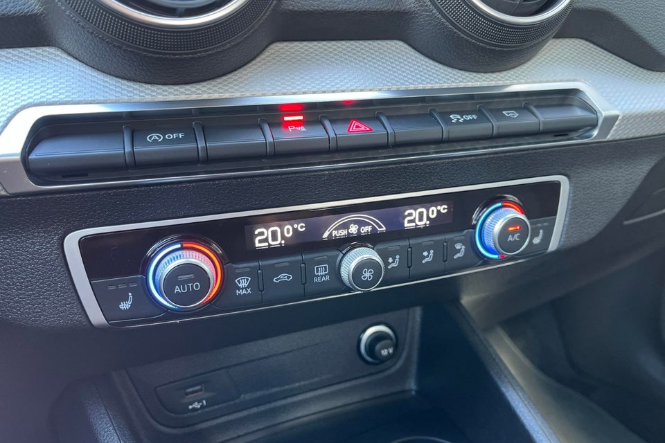 Audi Q2 35 TFSi Prestige S-tr. 5d
